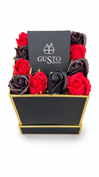 FLOWERS GIFT BOX